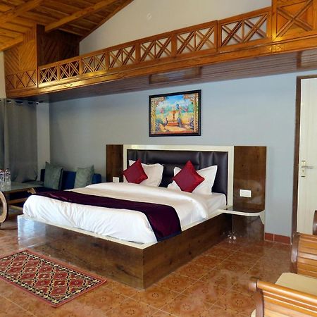 Hotel Haya Palace Nainital Eksteriør billede