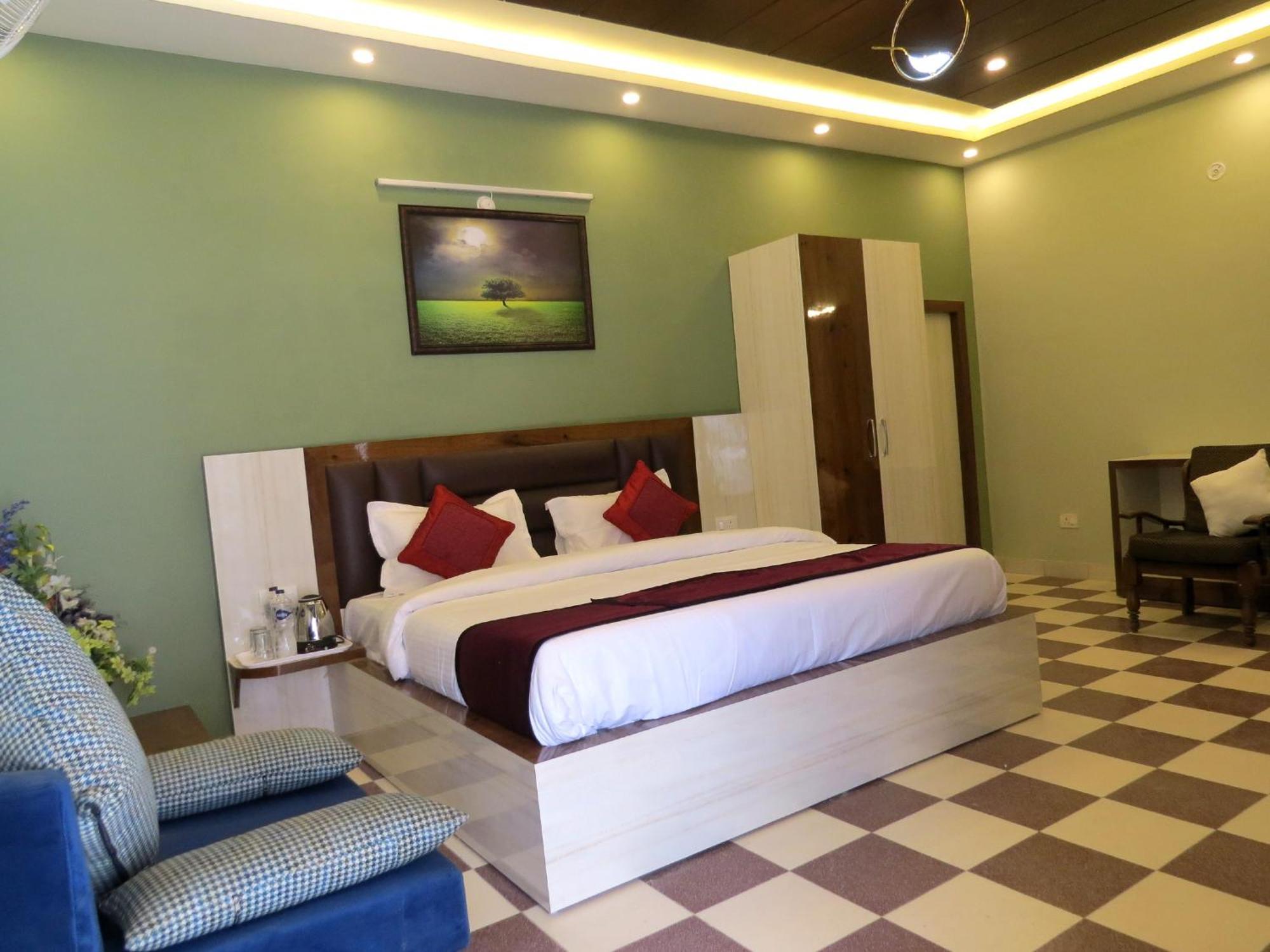 Hotel Haya Palace Nainital Eksteriør billede